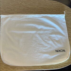 Nixon White / Cream with Logo Accessory Pouch Dust Bag